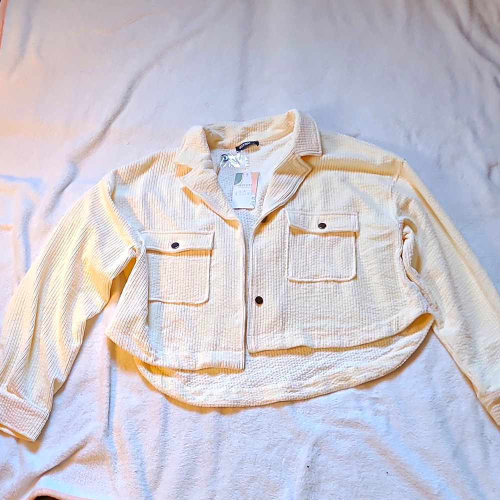 NWT BTFBM Women's Cream Corduroy Cropped Jacket Long Sleeve Button Size XXL